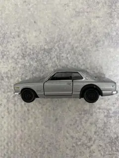 トミカ 日産 スカイライン 2000GT-R シルバーのサムネイル