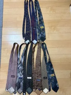 versace BURBERRY CHANELハイブランド ネクタイ まとめ売り - メルカリ