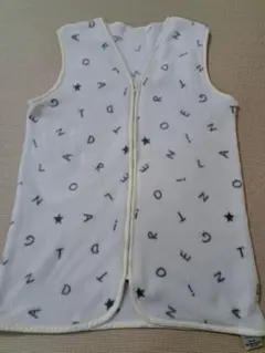 ホワイト スリーパー キッズ 西松屋 アルファベット柄