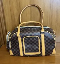 ドッグキャリーバッグ　ブランドバッグ風