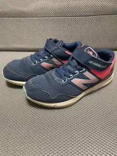 バイオハザード　new balance キッズスニーカー　19㎝