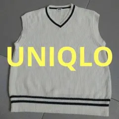【UNIQLO】Vネックラインベストニット　　S～M　オフホワイト×BLACK