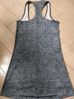 ルルレモン　タンクトップ　グレー