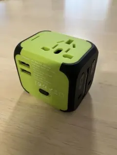 コンパクト変換プラグ USBポート2つ付き