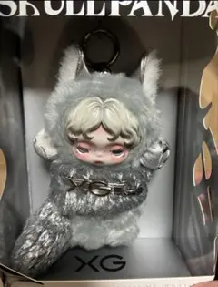 新品未使用未開封ポップマート日本限定スカルパンダ×XGコラボペンダントぬいキー