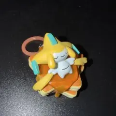 ポケモン ジラーチ パンケーキ めじるしキーホルダー