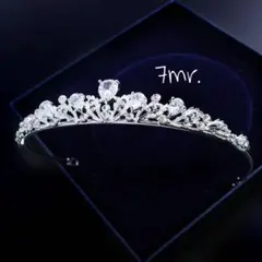 ティアラ❀ヘッドドレス❀低め❀キュービックジルコニア  ウェディング　結婚式