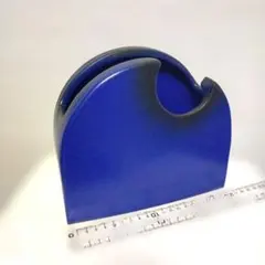 青いアシンメトリック陶器花瓶のサムネイル