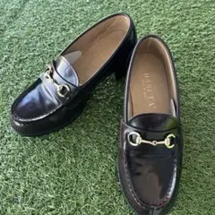 ハルタ　ヒールアップビットローファー黒