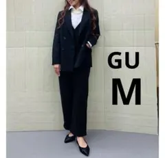 【GU】カットソーサロペットパンツ　オケージョン　ハレの日　カジュアル　楽チン