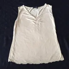 ノースリーブシャツ