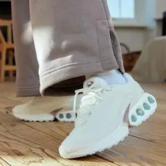 あ*ん様 ナイキ スニーカー 24.5