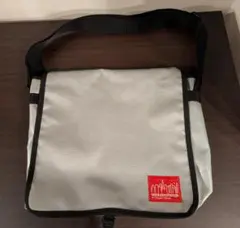 希少 海外限定 マンハッタンポーテージ バックル式 防水 シルバー