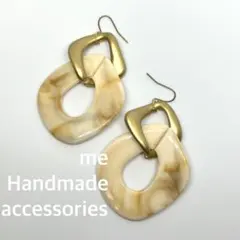 ピアス① ハンドメイドアクセサリー　ベージュ ゴールド