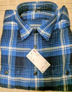 UNIQLO Ｌサイズ　ブルーチェックシャツ