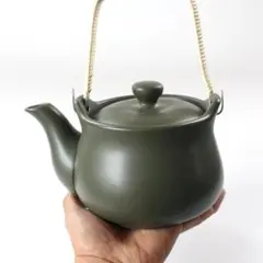《新品・良品》常滑焼　直火用　耐熱土瓶　750ml　モスグリーン　日本製のサムネイル