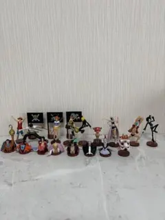 ワンピース　チョコエッグ　全16種類＋シークレット　ボーナツパーツ3種