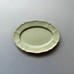 美濃焼　オーバルプレート　リムプレート　オリーブグリーン　1枚