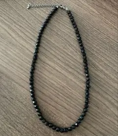 ブラックビーズネックレス