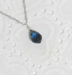 天然石 サファイア 水晶 ライン ネックレス - メルカリ