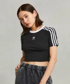 adidas Originals クロップド丈 ミニTシャツのサムネイル