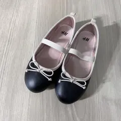 【1回使用】美品H&Mバレエシューズ黒バイカラー　17.5cm/EUR28