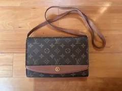 ショルダーバッグモノグラムLOUIS VUITTON アンティーククラッチバッグのサムネイル