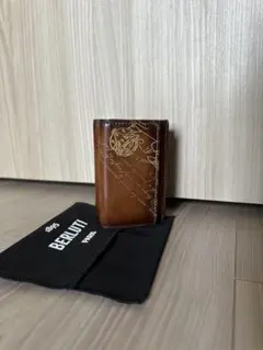 2025年最新】Berluti 三つ折り財布の人気アイテム - メルカリ