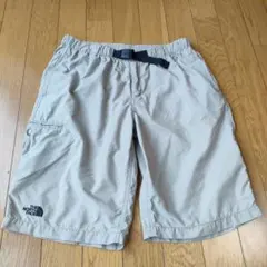 THE NORTH FACE ベージュショートパンツ