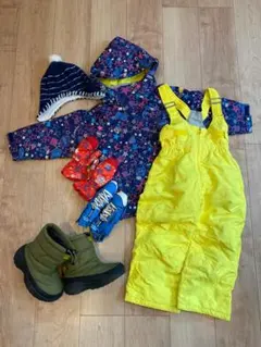 スキーウェアフルセット サイズ100 シューズ19㎝　手袋・帽子付き