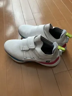 ホワイト ゴルフシューズ FJ 26㎝ フットジョイの新スパイクレス・ゴルフシューズは「史上最軽量」級