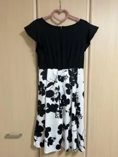 CECIL McBEE 花柄ワンピースのサムネイル