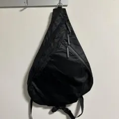 新品未使用　sublations TRIANGLE SLING BAG Lのサムネイル