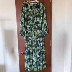 KAREN MILLEN 花柄プリーツロングドレス ホルターネック 新品 未使用 