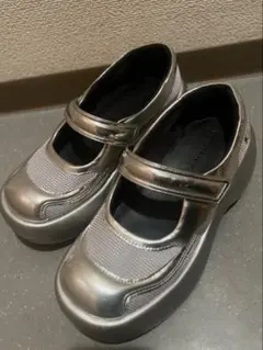 Charles &keith メッシュカーブプラットフォームメリージェーン 39