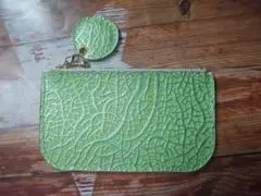 本革 メロン型押し コンパクト財布 ミニポーチ　チャーム付き♫ No.293