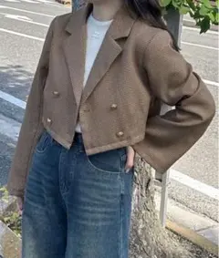 ゴールド釦2wayスリットスリーブショートジャケット