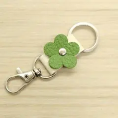 小さい キーホルダー 8cm 【抹茶花】 チャーム 革 レザー ハンドメイド