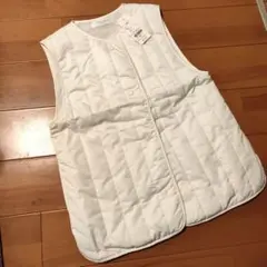 【新品】ショコラフィネローブ　中綿キルトベスト　白　フリーサイズのサムネイル