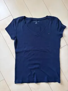 トミーヒルフィガー　 ネイビーVネック 半袖Tシャツ　Sサイズ