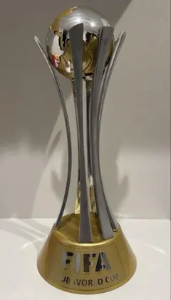 サッカー日本代表、ワールドカップトロフィー貯金箱、スパイク