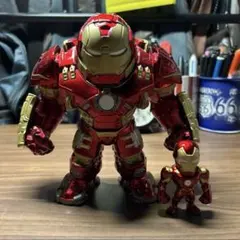 アイアンマン ハルクバスター & アイアンマン フィギュア 2体セットのサムネイル