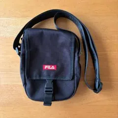 フィラ（FILA） ショルダーバッグ　ブラック（中古）のサムネイル