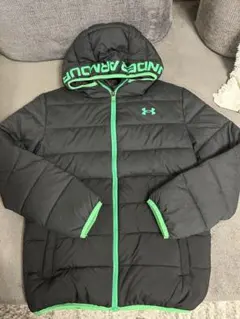 アンダーアーマー 中綿ジャケット ブラック グリーン キッズ 160 美品