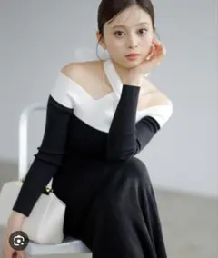 【新品タグ付】SNIDELスナイデル フロントクロスニットワンピース　ブラック