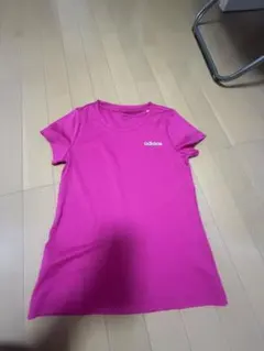 adidas 半袖Tシャツ ピンク