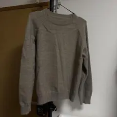 長袖ニットセーター