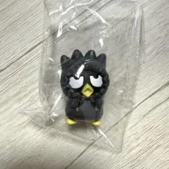 むぎゅぎゅ　パーカーフィギュア　バッドばつ丸 サンリオ　ガチャガチャ