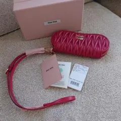 【美品】MIUMIU マテラッセ チャーム miu miu ミュウミュウ キーリング/キーチャーム/TRICK MATELASSE