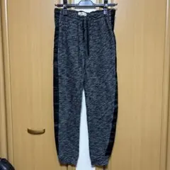 グレー ジョガーパンツ